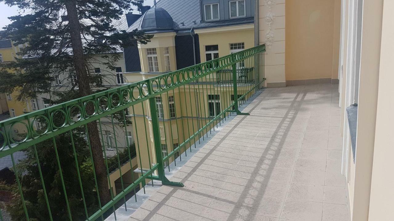 Apartman U Kolonady Марианске-Лазне Экстерьер фото